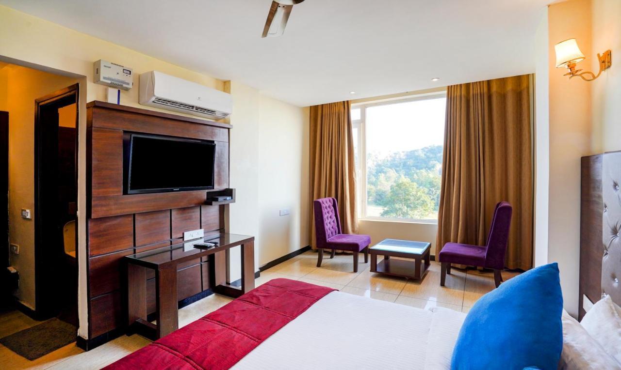 Redwood Resort パンチクラ エクステリア 写真
